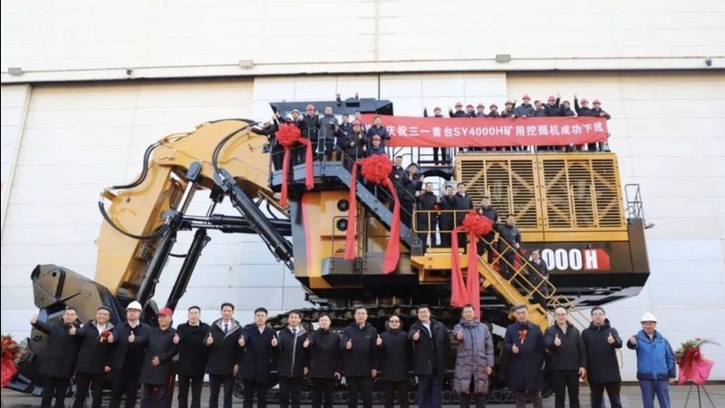 挖掘机长臂改装：提升效率的关键考量