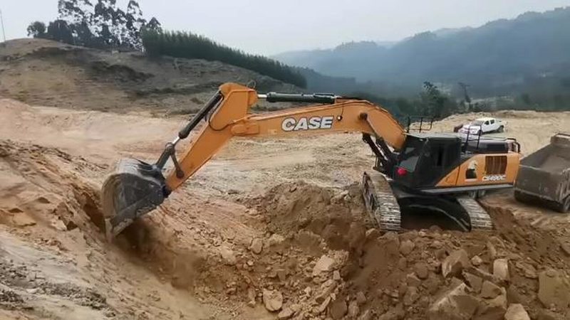 破碎机：揭秘矿山破碎设备选型的关键因素